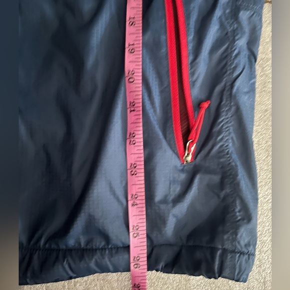 [M]The North Face Men's Navy Nylon Jacket with Red Fleece Lining Vintage - Picture 5 of 9